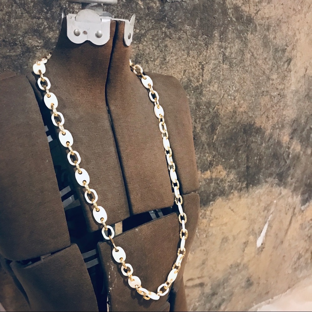 Vintage necklace chain link cream and gold